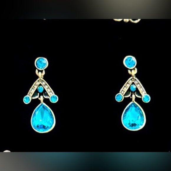 Heidi Daus “ Draped In Disco” Elegant Blue and Gold Necklace And Earrings SET - Picture 3 of 5